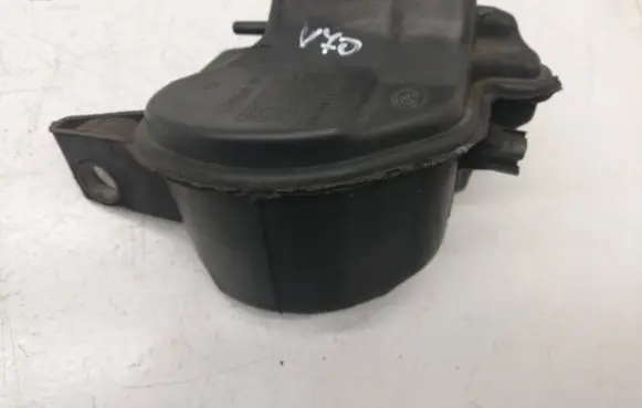 Volvo V70 Vacuum air tank 
