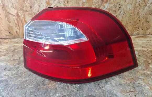 KIA Rio Rear/tail lights