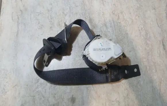 Opel Meriva B Front seatbelt 34040728C