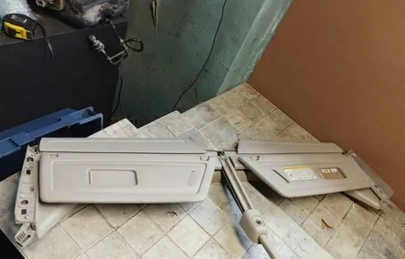 Citroen C4 I Picasso Sun visor 96837417BJ