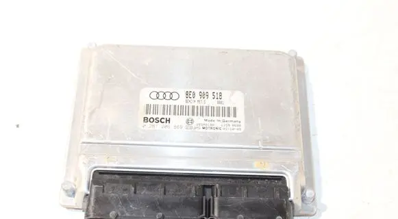 Audi A4 S4 B5 8D Engine control unit/module 8E0909518 0261206869