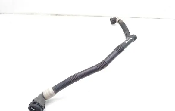 Tesla Model 3 Engine coolant pipe/hose 107758900E