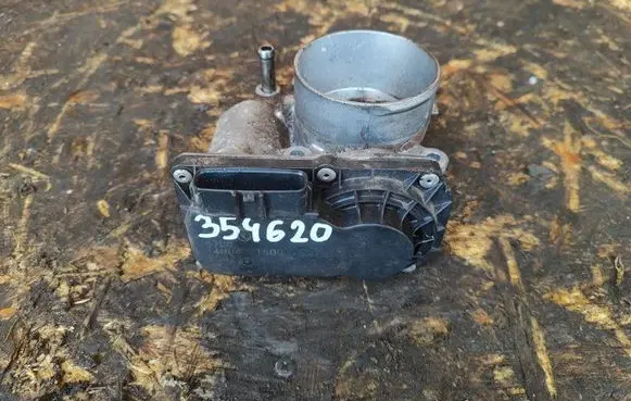 Suzuki Kizashi Throttle body valve 1340057L00