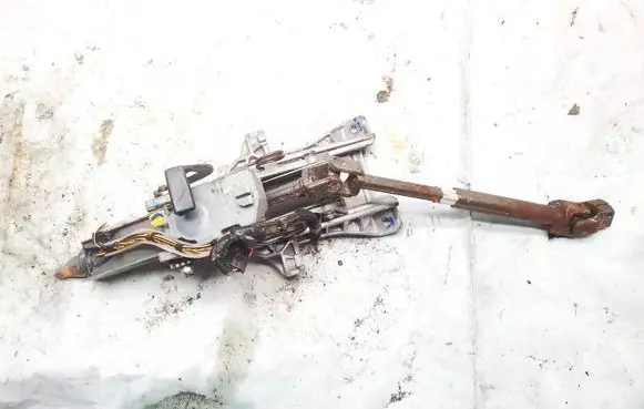 Volvo V50 Steering wheel axle 30680132