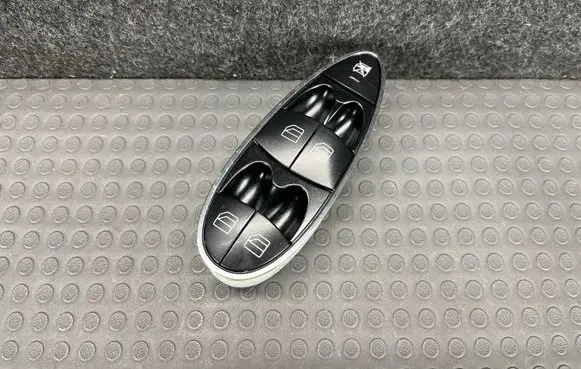 Mercedes-Benz E W211 Electric window control switch A2118219951