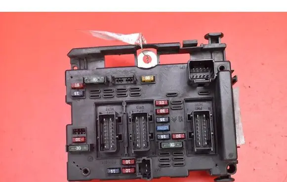 Peugeot 206 CC Fuse box set 9650664080