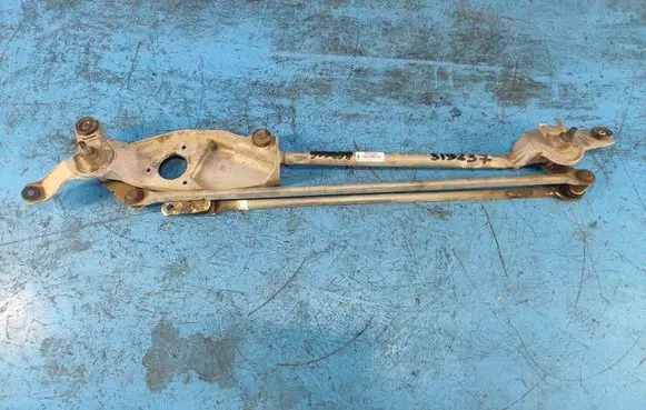 Toyota Tundra II Front wiper blade arm 851500C070