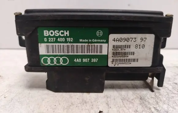 Audi 100 S4 C4 Ignition amplifier control unit 4A0907397 0227400192