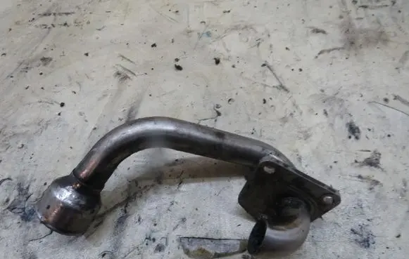 Jeep Grand Cherokee (WK) EGR valve cooler bracket GMAUTO4574097