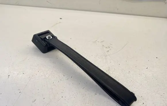 Volkswagen Transporter - Caravelle T5 Tailgate trunk handle 7D0829621