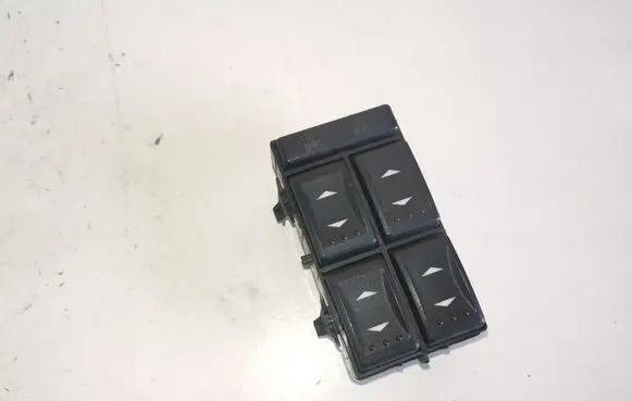 Ford Mondeo Mk III Electric window control switch 3S7T14A132BA