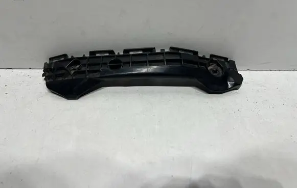 Toyota Yaris Rear bumper mounting bracket 525760D450
