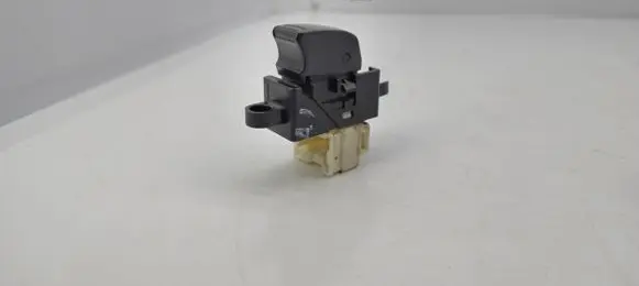 Nissan Patrol Y61 Electric window control switch
