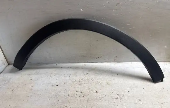 Volvo XC40 Rear arch trim 32368188