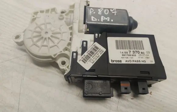 Peugeot 807 Front door window regulator motor 1488737080 A91728101