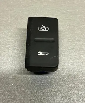 Volkswagen Golf Plus Central locking switch button 5M1962125 0625