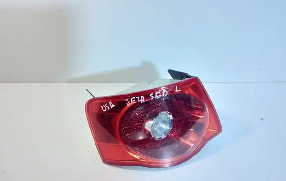 Volkswagen Jetta VI Rear/tail lights 1K5945095J 1K5945095L