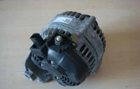 BMW X1 F48 F49 Generator/alternator 76401303