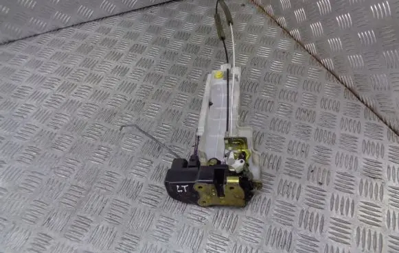 Chrysler Pacifica Rear door lock