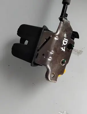 Volkswagen ID.7 Loading door lock 89A827506