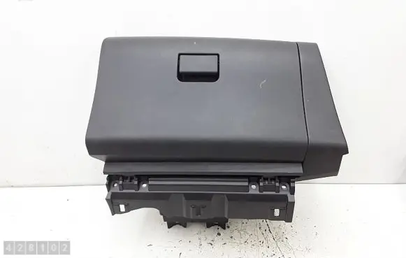 Nissan Leaf II (ZE1) Glove box 685203NL1B