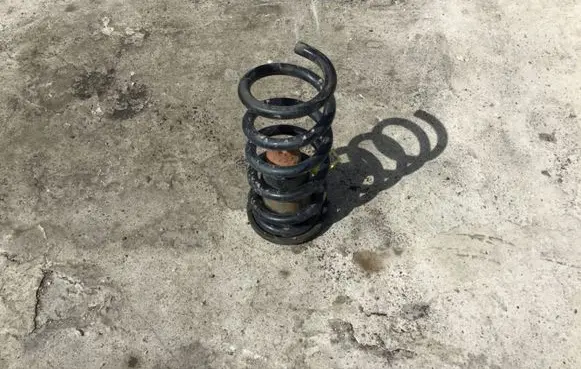 Chrysler Pacifica Rear coil spring 68231027AA