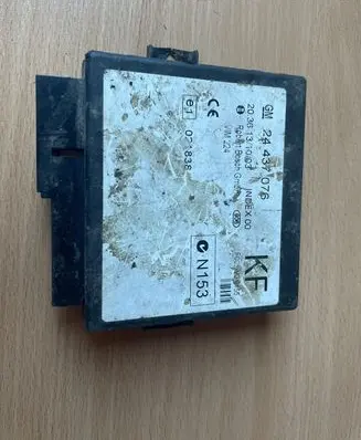 Opel Zafira B Comfort/convenience module 24437076 021838