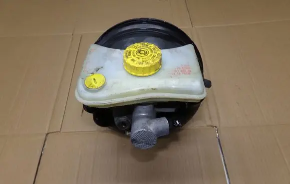 Audi A6 S6 C5 4B Brake booster 8E0612105J
