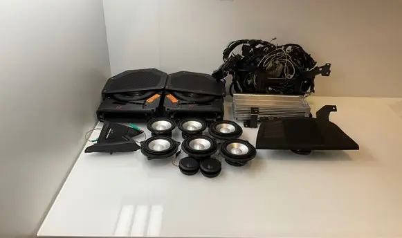 BMW 3 E92 E93 Audio system kit 9218086 9217910 6945412