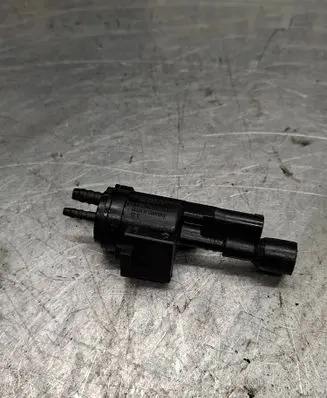 Mercedes-Benz E W211 Turbo solenoid valve 0025407097 48B43625C02