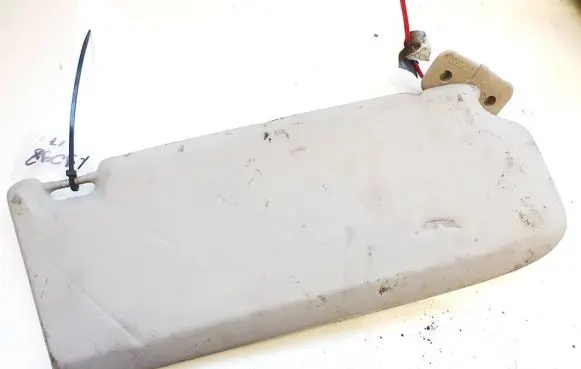 Volvo V50 Sun visor