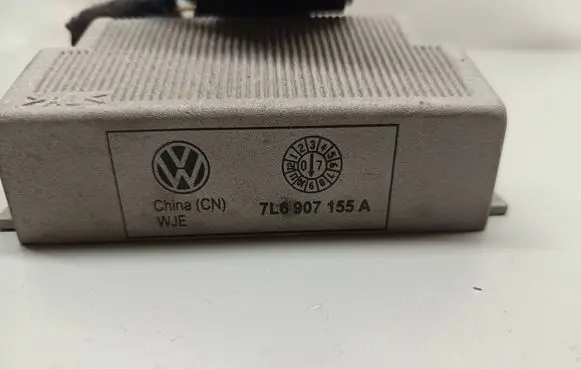 Volkswagen Touareg I Voltage converter inverter 7L6907155A