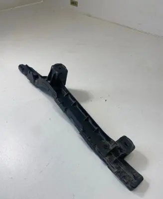Dodge Journey Rear bumper mounting bracket 05178413