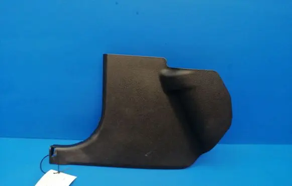 Foot area side trim