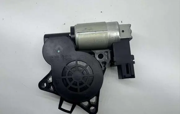 Mazda 6 Front door window regulator motor GJ6A5858X CM011730 TN784709