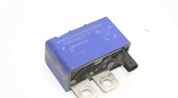 Mercedes-Benz CLA C117 X117 W117 Other relay A0035422319