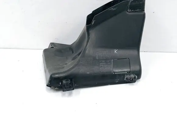 BMW 7 F01 F02 F03 F04 Air intake duct part 7184157