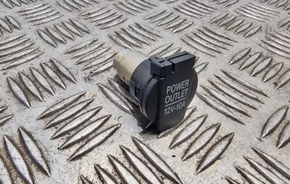 Ford Focus 12 V Socket (front) 