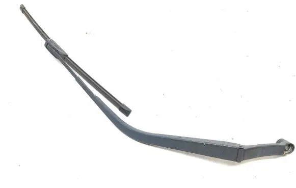 Citroen C4 Aircross Front wiper blade arm