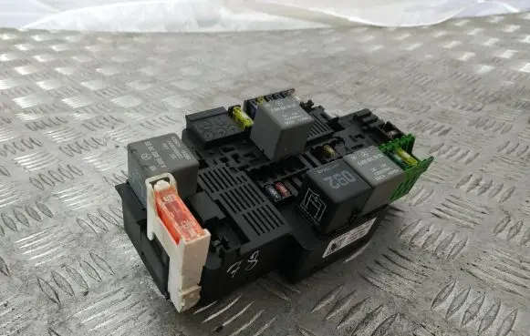 Mercedes-Benz S W222 Fuse box set A2139062302