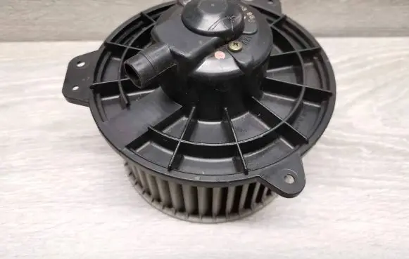 Mazda 323 Heater fan/blower 94000081