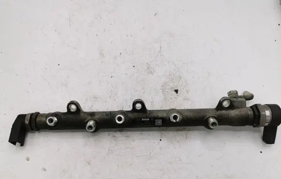 BMW 5 E60 E61 Fuel main line pipe 0445214030 7787164 048435L5
