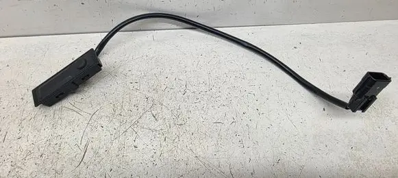 Nissan Qashqai Tailgate opening switch 253804EA1A
