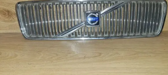 Volvo S80 Front bumper upper radiator grill 9178087