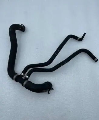 Mercedes-Benz GLE (W166 - C292) Engine coolant pipe/hose A1668307001