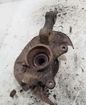 Land Rover Freelander Front wheel hub spindle knuckle