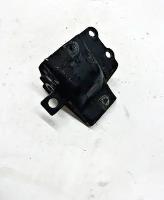 KIA Sportage Engine mounting bracket D090