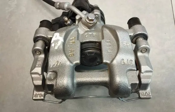 Audi Q3 F3 Rear brake caliper 3Q0615406AA