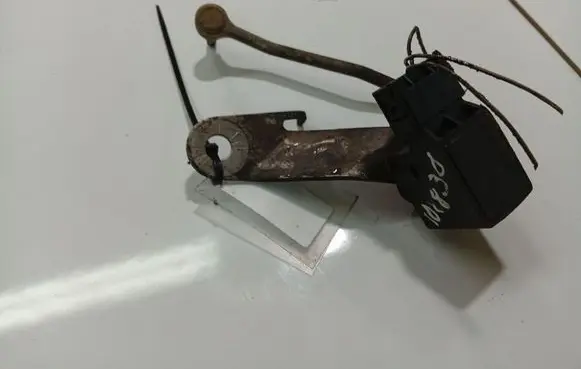BMW 7 E65 E66 Front height sensor lever 