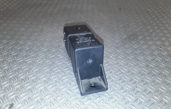 Citroen C5 Glow plug pre-heat relay 51252002 9640469680